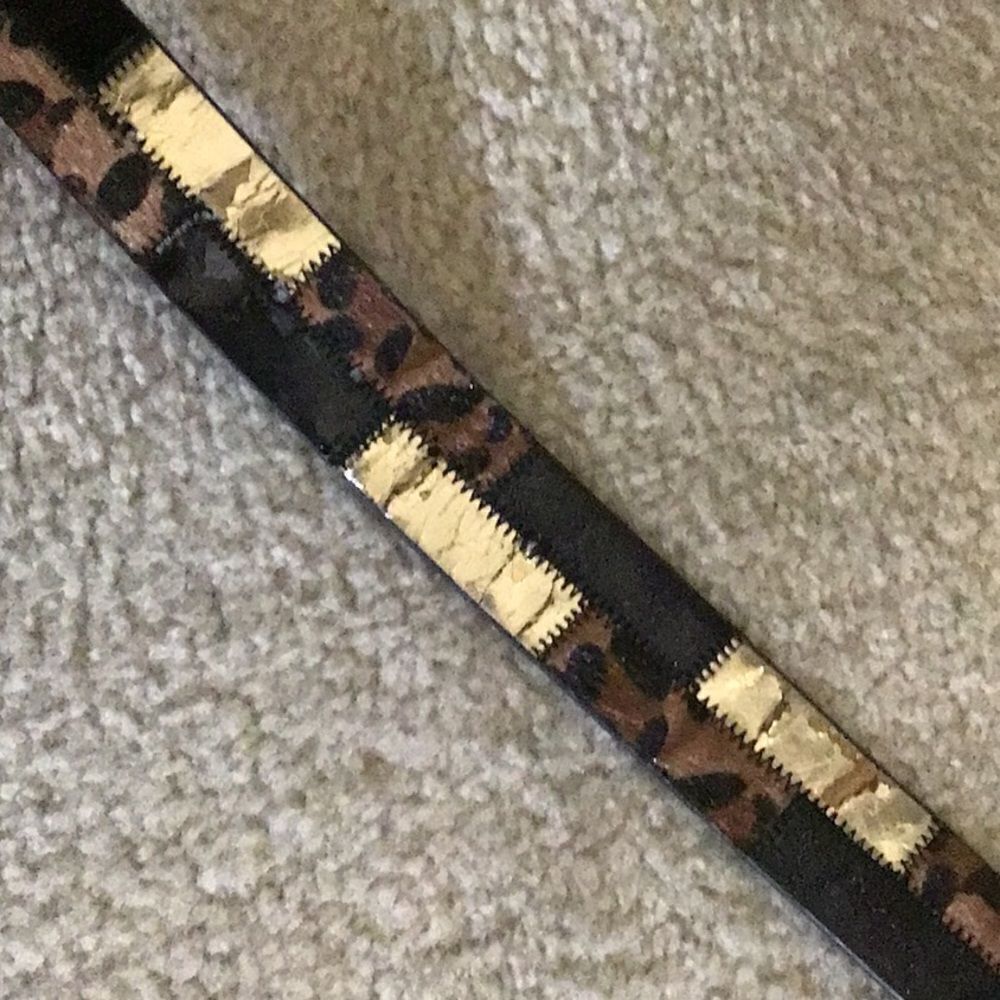 Guess Vintage Y2K Women’s Belt Reversible Gold Tone Buckle Black Animal Size 48” - Picture 12 of 12